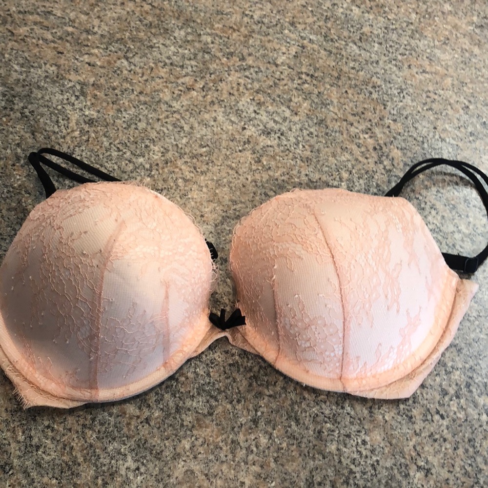 VS “very sexy push-up bra”